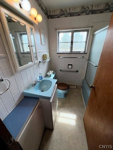 2092 West Genesee Street Road, Aurelius, NY 13021