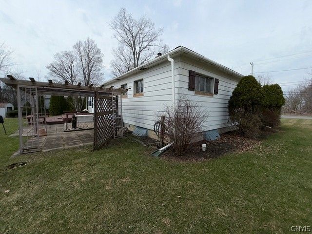 2092 West Genesee Street Road, Aurelius, NY 13021