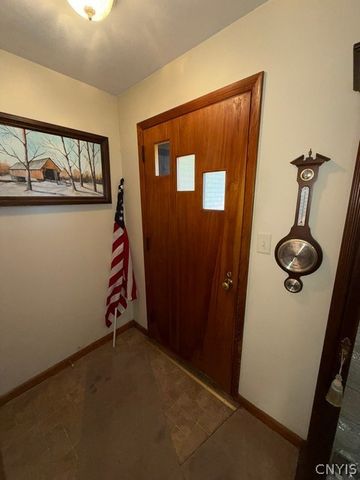 2092 West Genesee Street Road, Aurelius, NY 13021