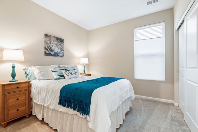 3235 Sweetgrass Circle, Aurora, IL 60503