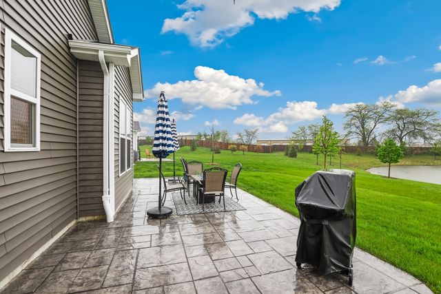 3235 Sweetgrass Circle, Aurora, IL 60503