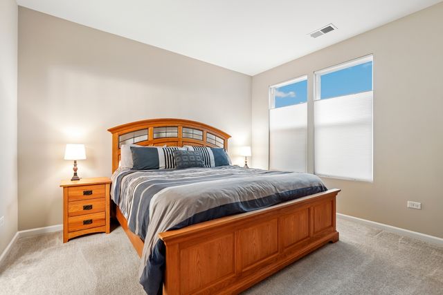 3235 Sweetgrass Circle, Aurora, IL 60503