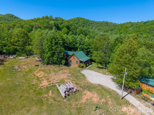 451 Rustic Ridge Drive, Canton, NC 28716