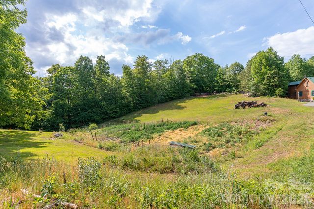 451 Rustic Ridge Drive, Canton, NC 28716