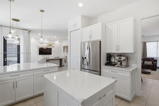 10870 Windward St, Parkland, FL 33076