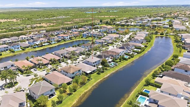 10870 Windward St, Parkland, FL 33076
