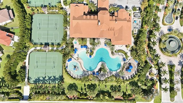 10870 Windward St, Parkland, FL 33076