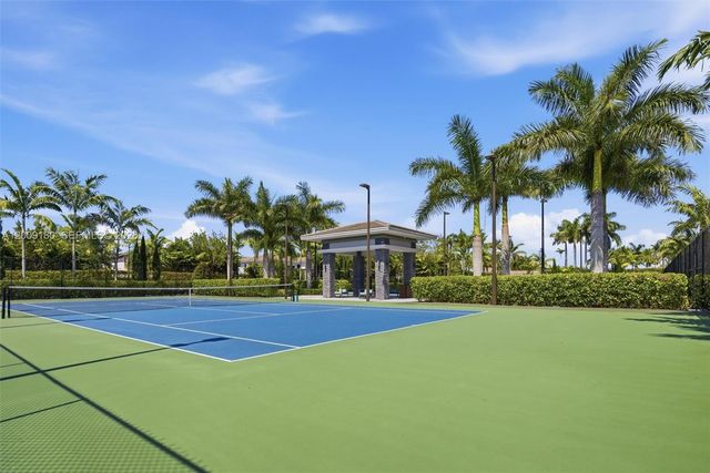 10870 Windward St, Parkland, FL 33076