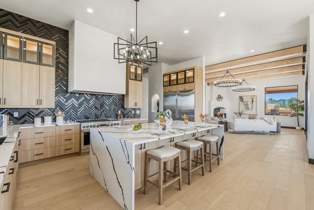 19 Summer Storm Circle, Santa Fe, NM 87506