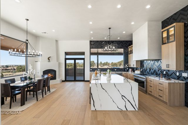 19 Summer Storm Circle, Santa Fe, NM 87506