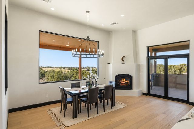 19 Summer Storm Circle, Santa Fe, NM 87506