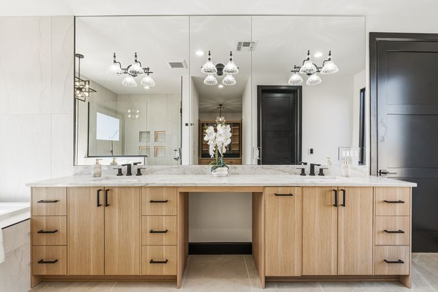 19 Summer Storm Circle, Santa Fe, NM 87506