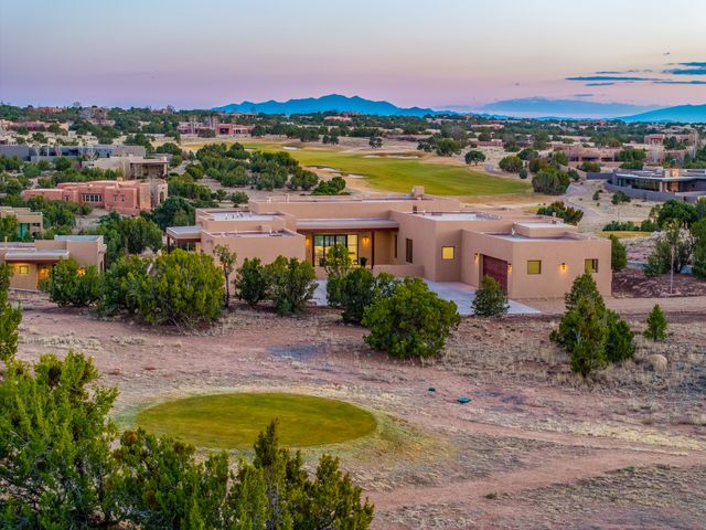 19 Summer Storm Circle, Santa Fe, NM 87506