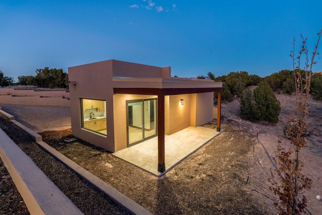 19 Summer Storm Circle, Santa Fe, NM 87506