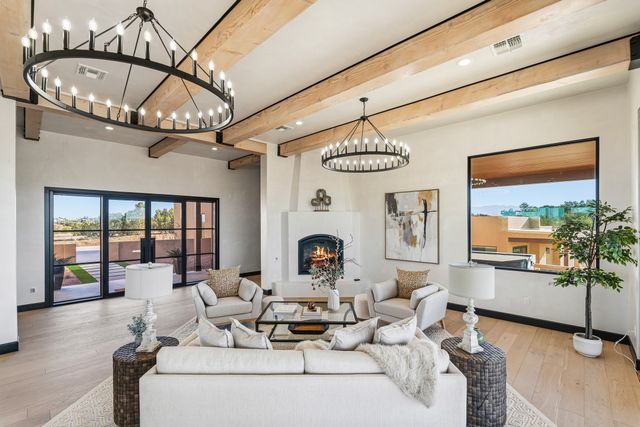 19 Summer Storm Circle, Santa Fe, NM 87506