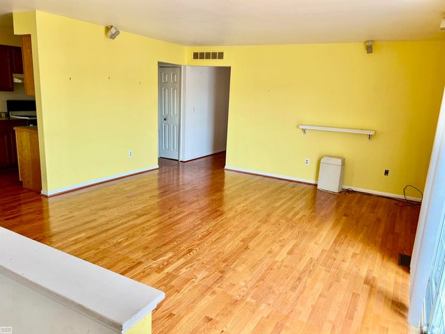 37466 Stonegate Circle, Clinton Twp, MI 48036