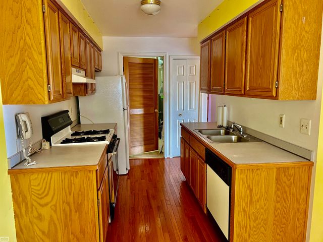 37466 Stonegate Circle, Clinton Twp, MI 48036