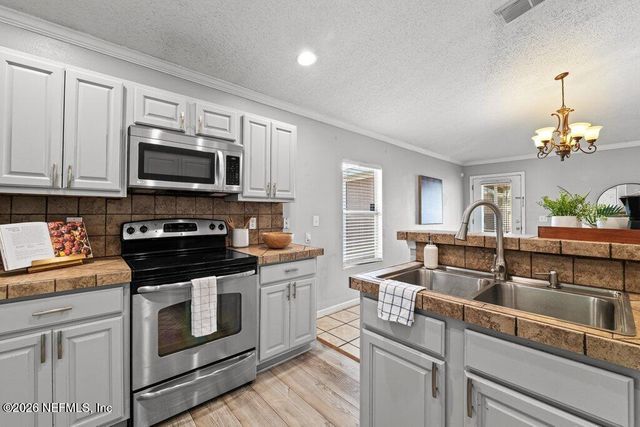 8660 SPRINGTREE Road, Jacksonville, FL 32210