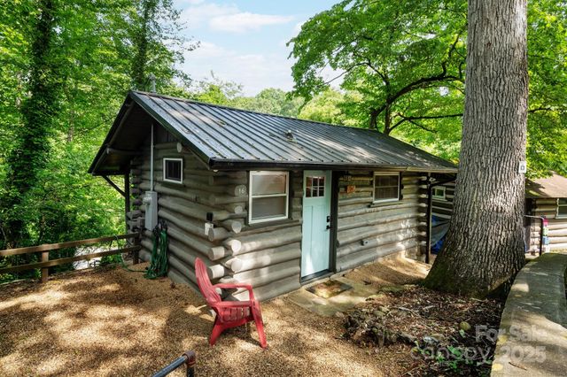 16 Cottage Drive, Asheville, NC 28805