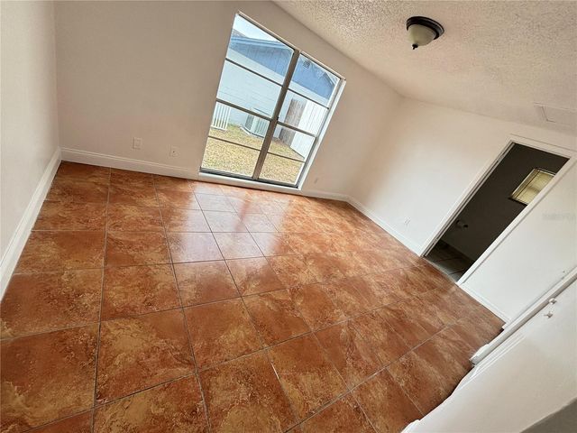 10101 SPRINGTREE COURT, Tampa, FL 33615