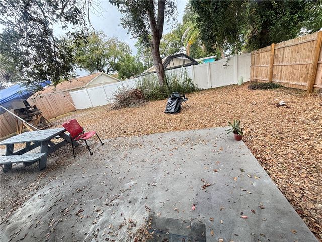 10101 SPRINGTREE COURT, Tampa, FL 33615