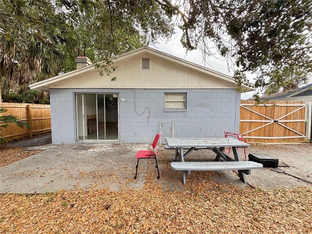 10101 SPRINGTREE COURT, Tampa, FL 33615