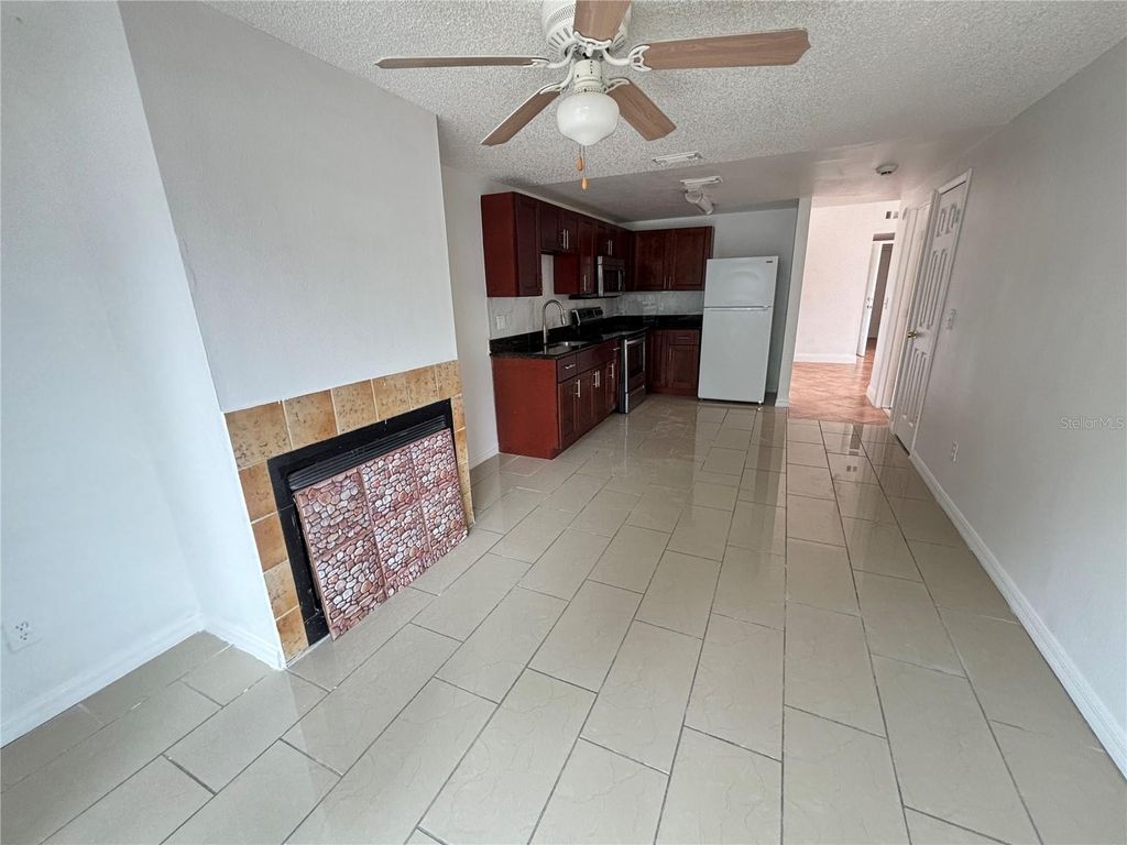Image 12 of property listing at 10101 SPRINGTREE COURT, Tampa, FL 33615