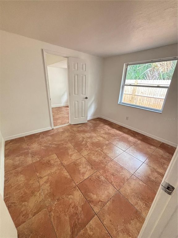 Image 17 of property listing at 10101 SPRINGTREE COURT, Tampa, FL 33615