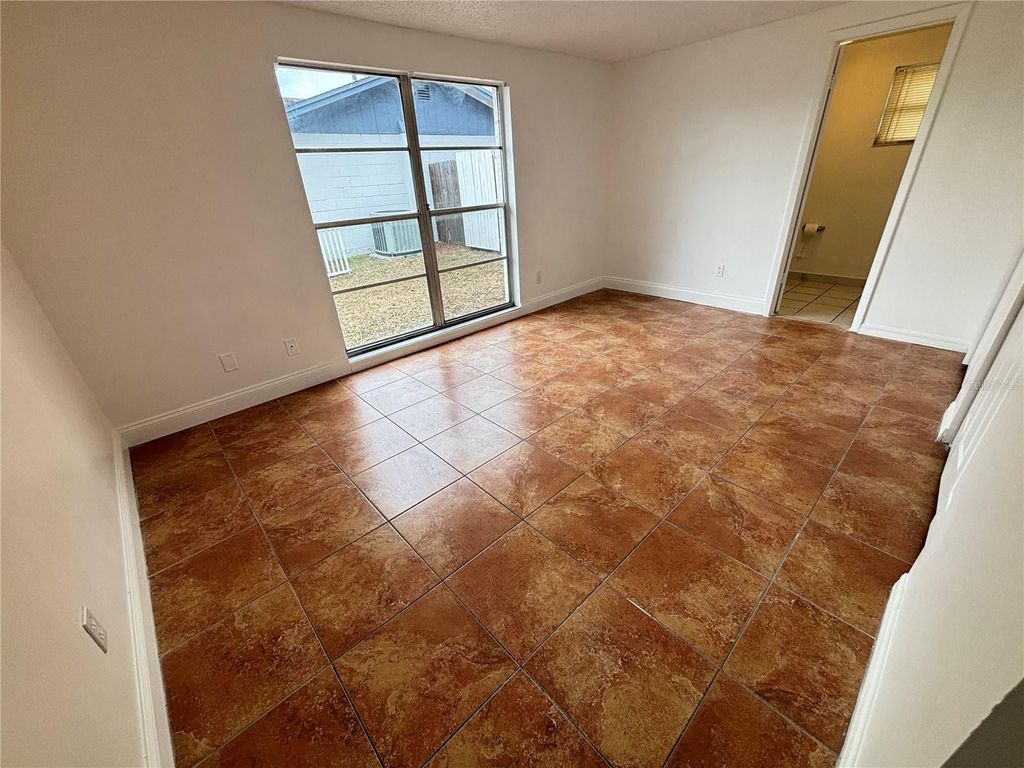 Image 21 of property listing at 10101 SPRINGTREE COURT, Tampa, FL 33615