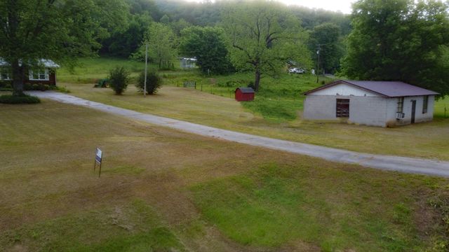 9073 Sherwood Rd, Sherwood, TN 37376