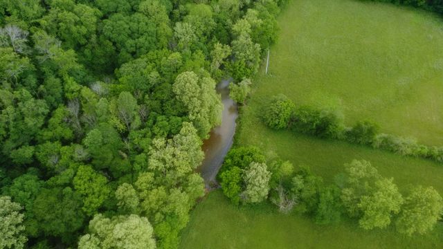 9073 Sherwood Rd, Sherwood, TN 37376