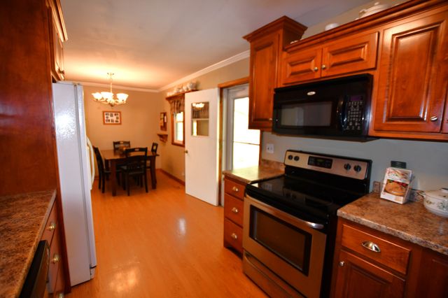 9073 Sherwood Rd, Sherwood, TN 37376