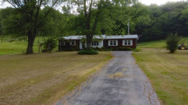 9073 Sherwood Rd, Sherwood, TN 37376