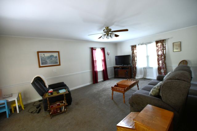 9073 Sherwood Rd, Sherwood, TN 37376