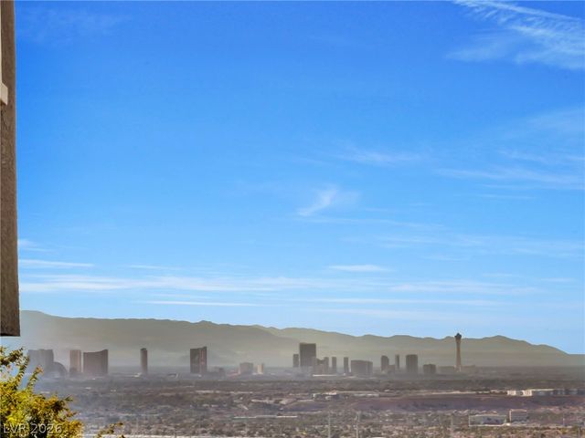 298 QUAIL FINCH Drive, Henderson, NV 89012