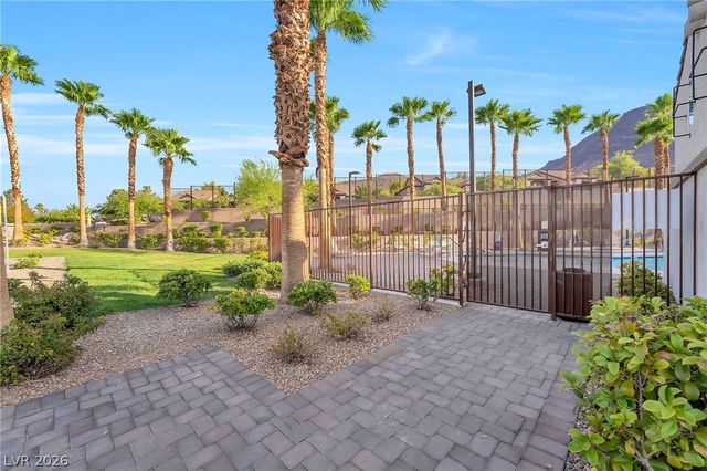 298 QUAIL FINCH Drive, Henderson, NV 89012
