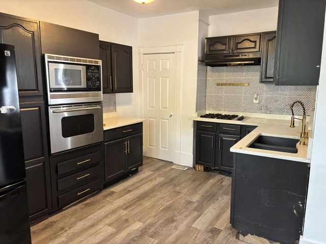 3155 N 14th STREET, Milwaukee, WI 53206