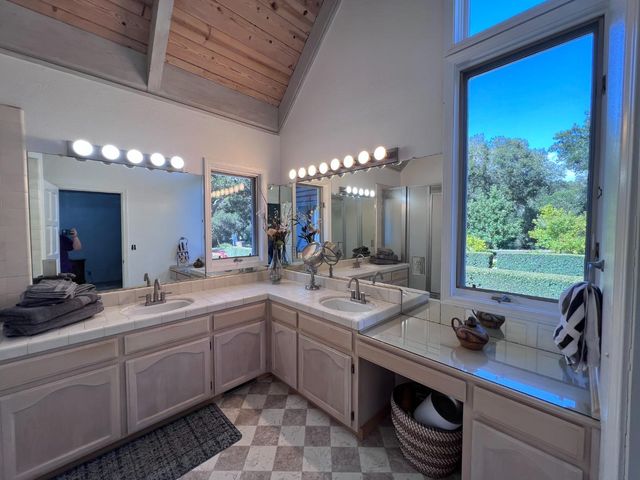 3960 Ballantree Lane, Aromas, CA 95004