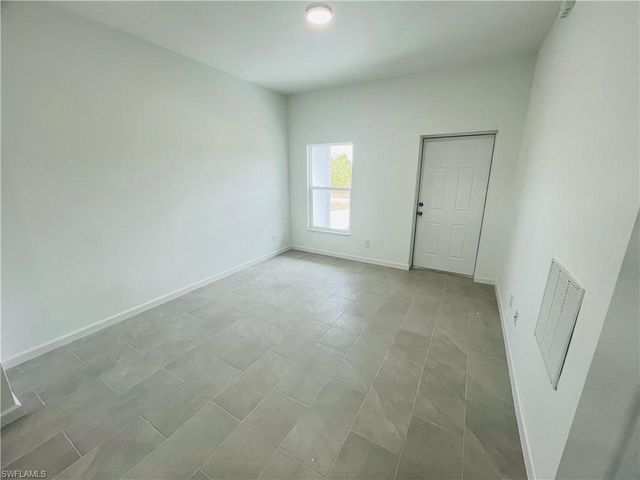 648 Wentworth DR, Lehigh Acres, FL 33972