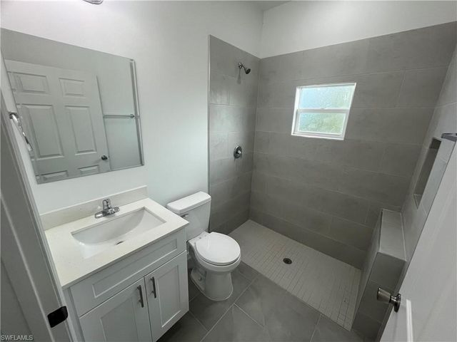 648 Wentworth DR, Lehigh Acres, FL 33972