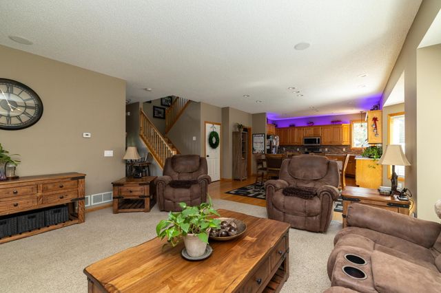 19447 Elkridge Trail, Farmington, MN 55024