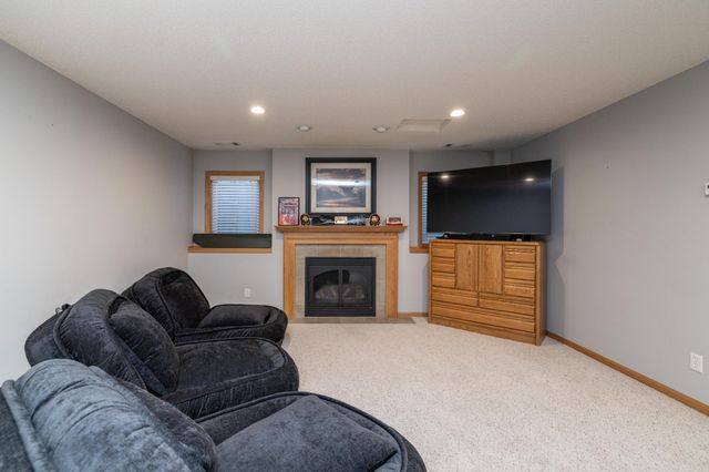 19447 Elkridge Trail, Farmington, MN 55024