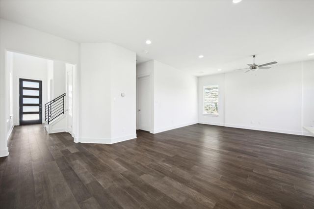 1531 N Red Bud LN 21, Round Rock, TX 78665