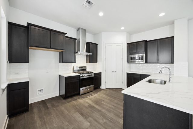 1531 N Red Bud LN 21, Round Rock, TX 78665