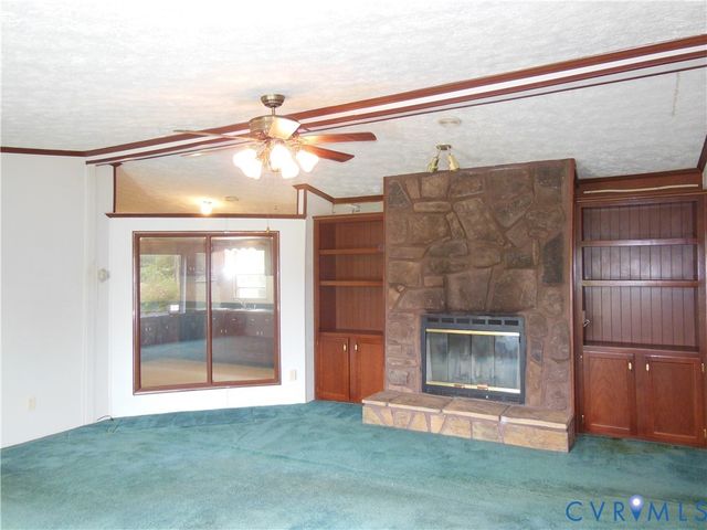 5018 Olgers Rd, Sutherland, VA 23885
