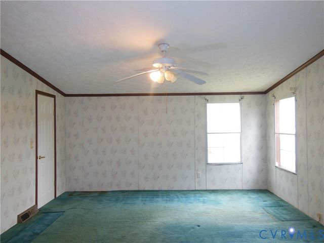 5018 Olgers Rd, Sutherland, VA 23885