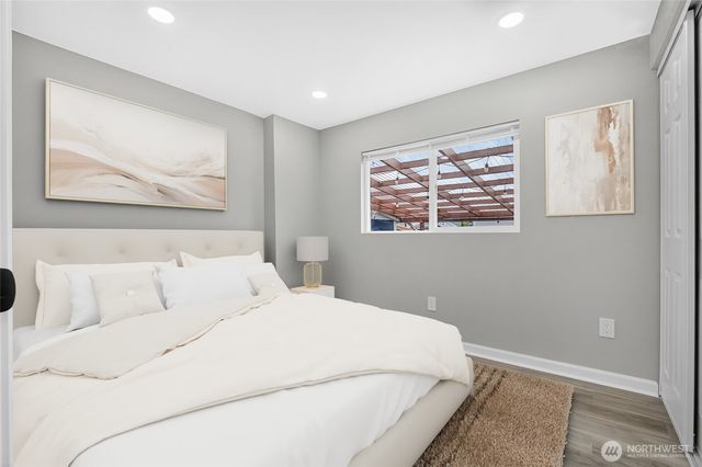 19220 128th Place NE, Bothell, WA 98011