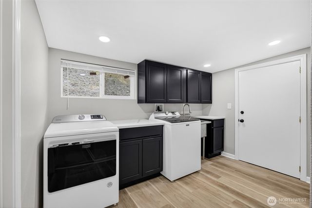 19220 128th Place NE, Bothell, WA 98011