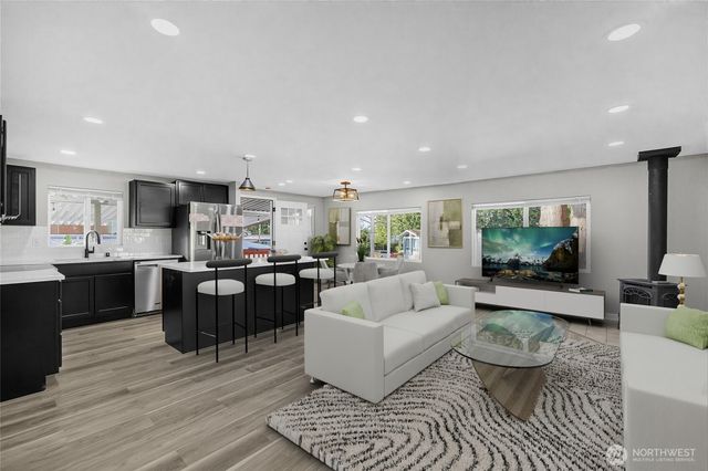 19220 128th Place NE, Bothell, WA 98011