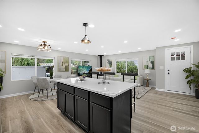 19220 128th Place NE, Bothell, WA 98011